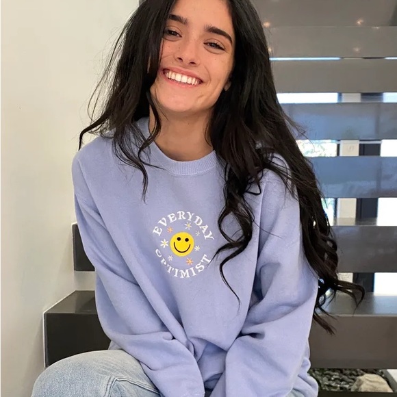 Charli and Dixie D’amelio Hollister Merch - Picture 5 of 5